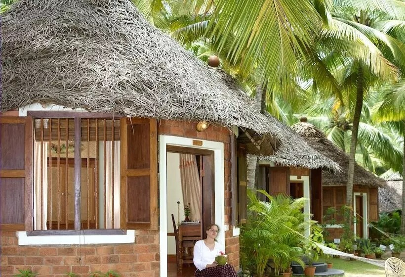 استراحتگاه Soma Manaltheeram Ayurveda Beachvillage