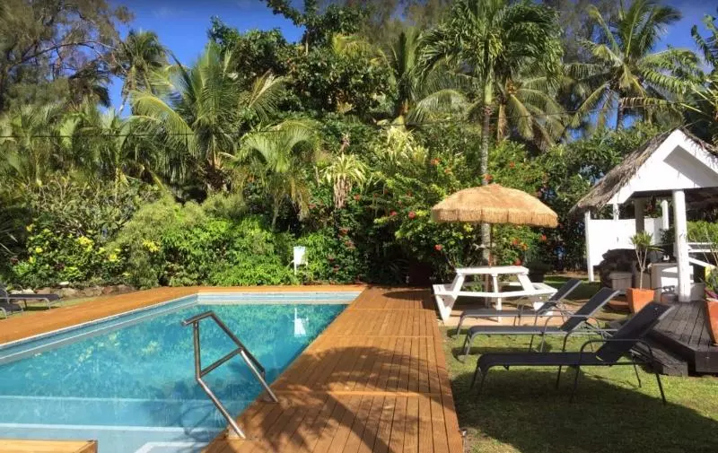 استراحتگاه The Black Pearl Beach Side Apartments