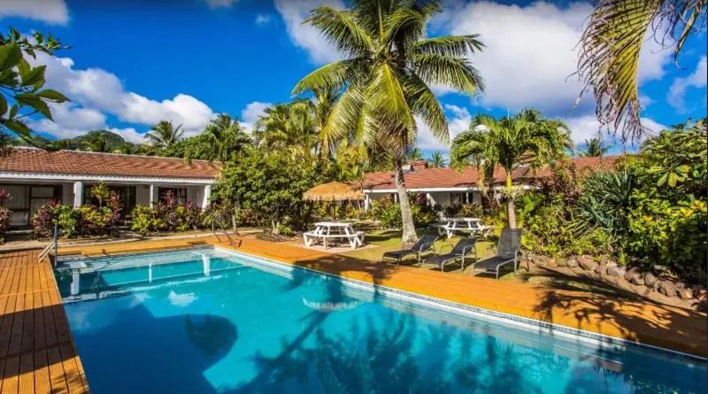 استراحتگاه The Black Pearl Beach Side Apartments