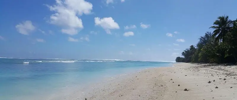 استراحتگاه The Black Pearl Beach Side Apartments