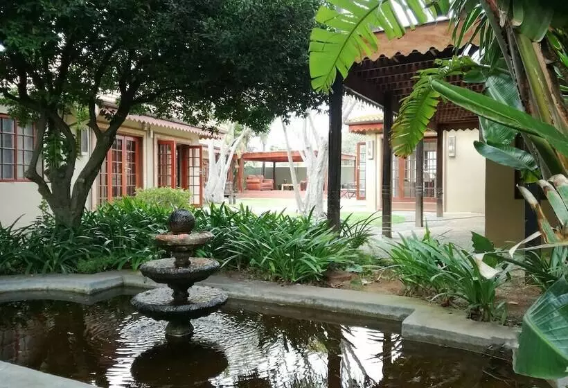 Singa Lodge Lion Roars Hotels & Lodges