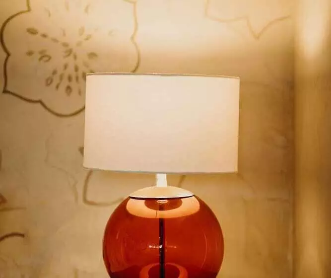 Singa Lodge Lion Roars Hotels & Lodges