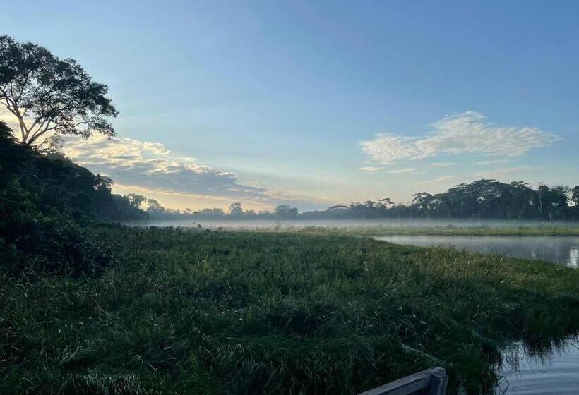 تختخواب و صبحانه Tambopata Edosikiana Lodge