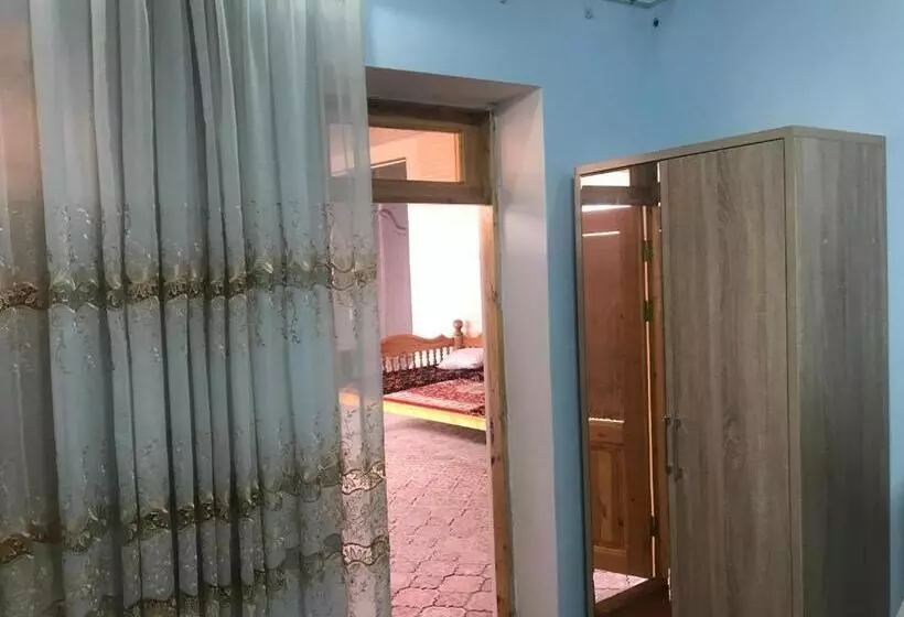 ペンション Sitora Star Guest House