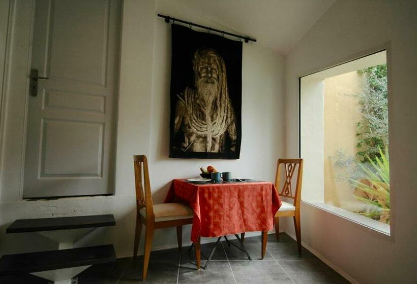 צימר Clos De La Bellevue