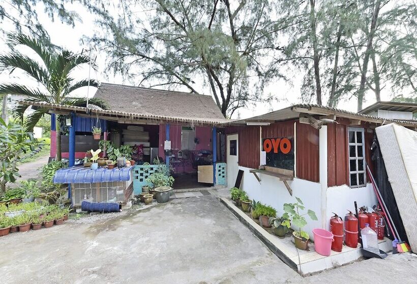 בית מלון כפרי Oyo 90519 Sibling Cottage