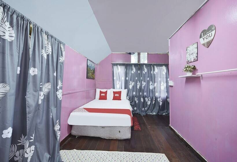 בית מלון כפרי Oyo 90519 Sibling Cottage