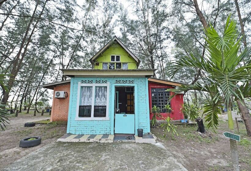 בית מלון כפרי Oyo 90519 Sibling Cottage