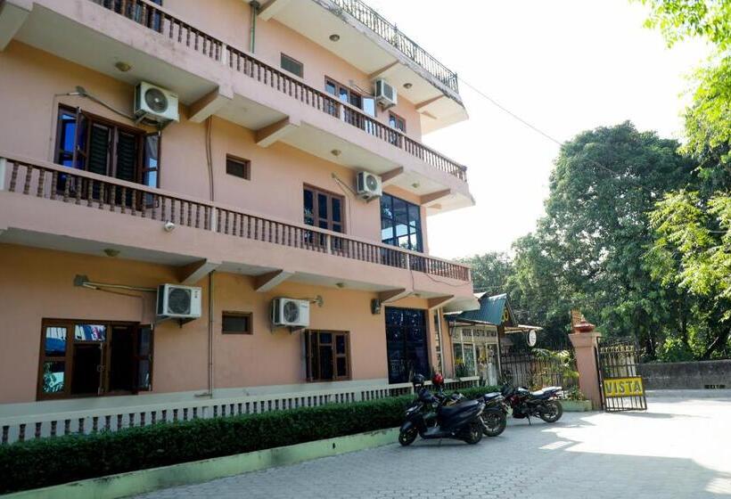 هتل Vista Chitwan