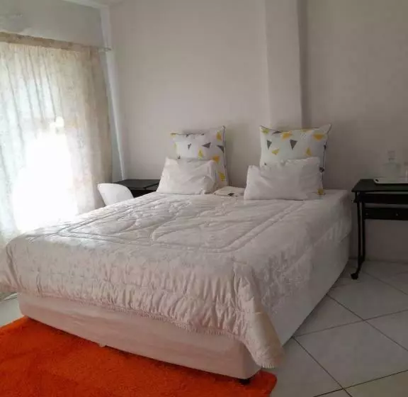 Majatalo Sunset Guesthouse   Mthatha