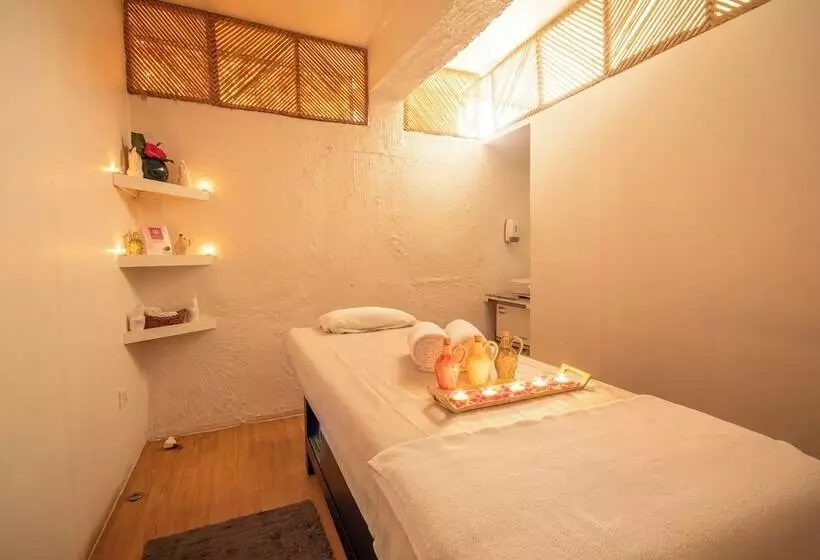 هتل Atali Ganga Resort, Rishikesh