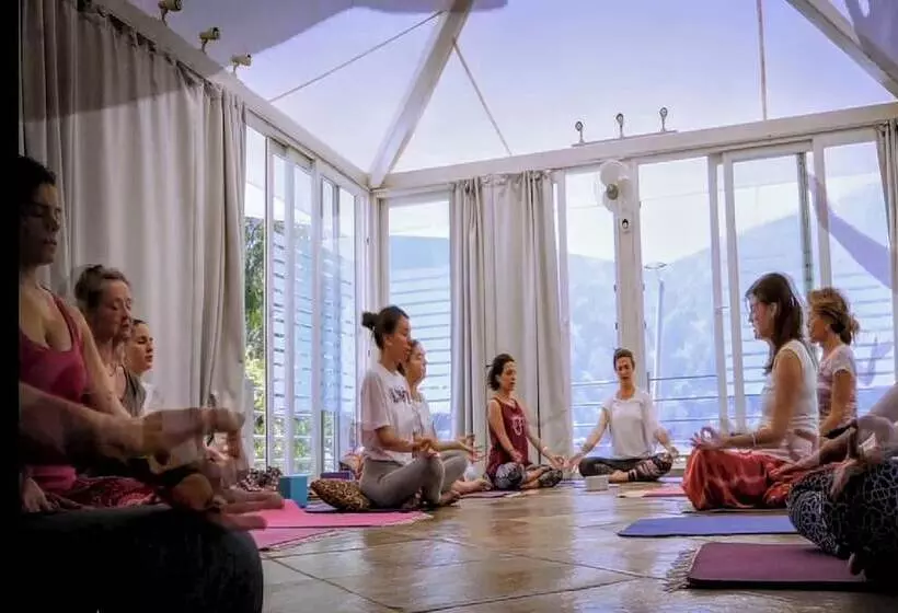 هتل Atali Ganga Resort, Rishikesh