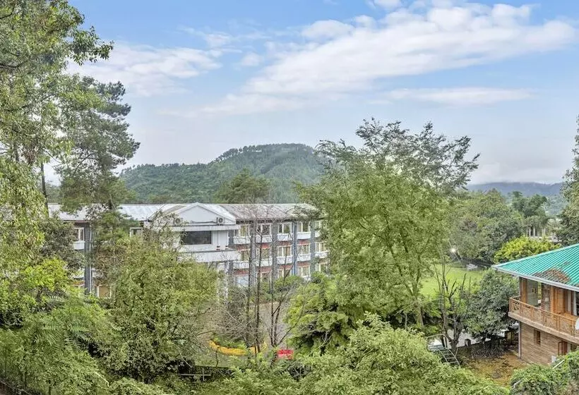 هتل Club Mahindra Naukuchiatal