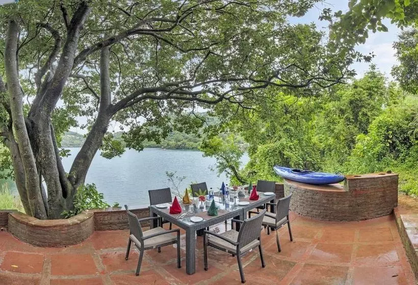 هتل Club Mahindra Naukuchiatal