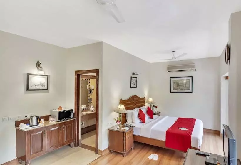 هتل Club Mahindra Naukuchiatal