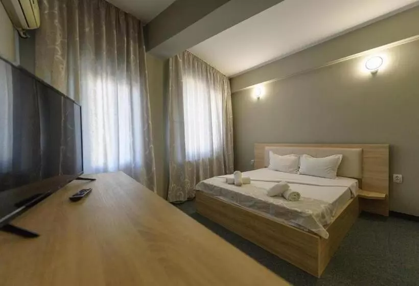 Hotel Cora