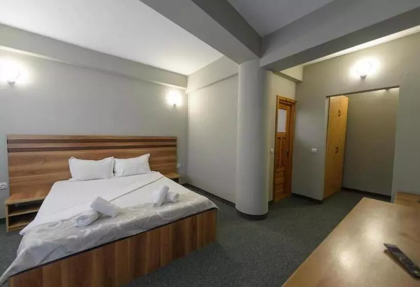 Hotel Cora