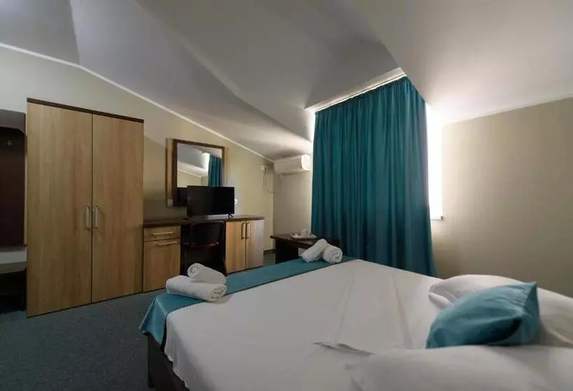 Hotel Cora