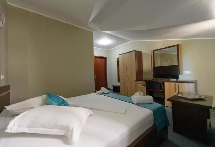 Hotel Cora