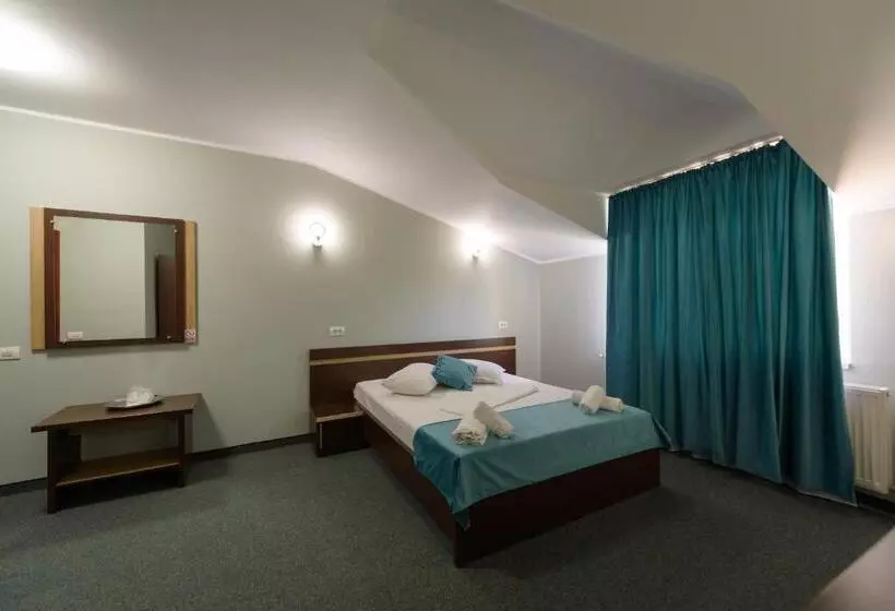 Hotel Cora