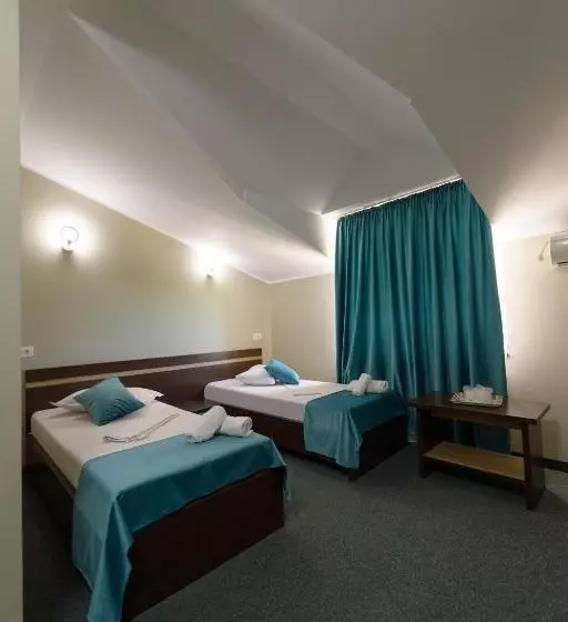 Hotel Cora