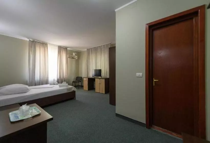 Hotel Cora
