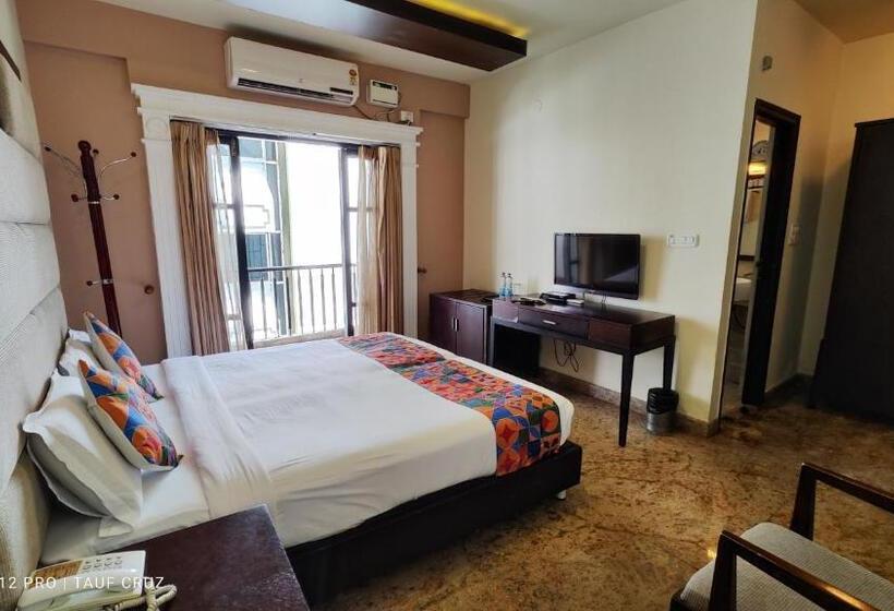 فندق Crystal Paark Inn By Blu Orchid Groups