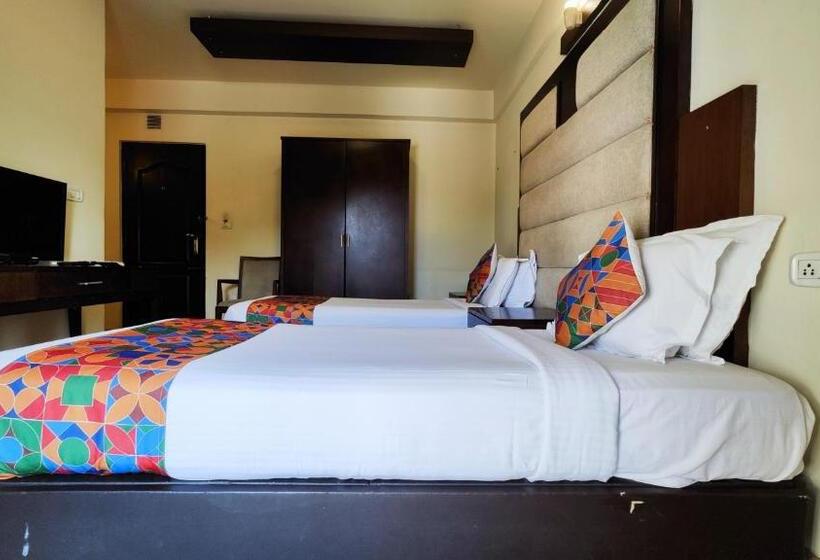 فندق Crystal Paark Inn By Blu Orchid Groups