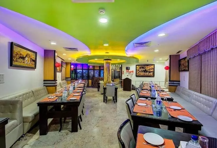 Hotel Crystal Paark Inn By Blu Orchid Groups