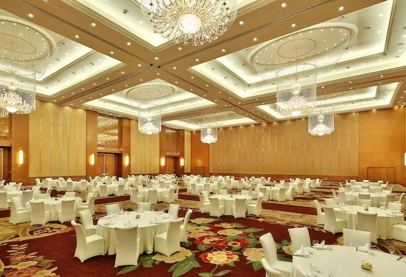 Hotel Intercontinental Sancha Lake, An Ihg