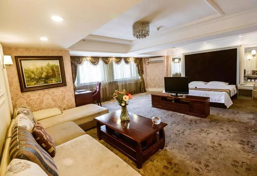 هتل Dalian Jinbai International