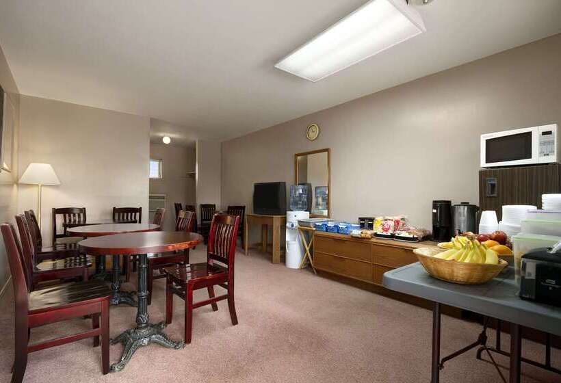 호텔 Knights Inn Lindsay