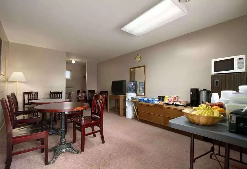 酒店 Knights Inn Lindsay