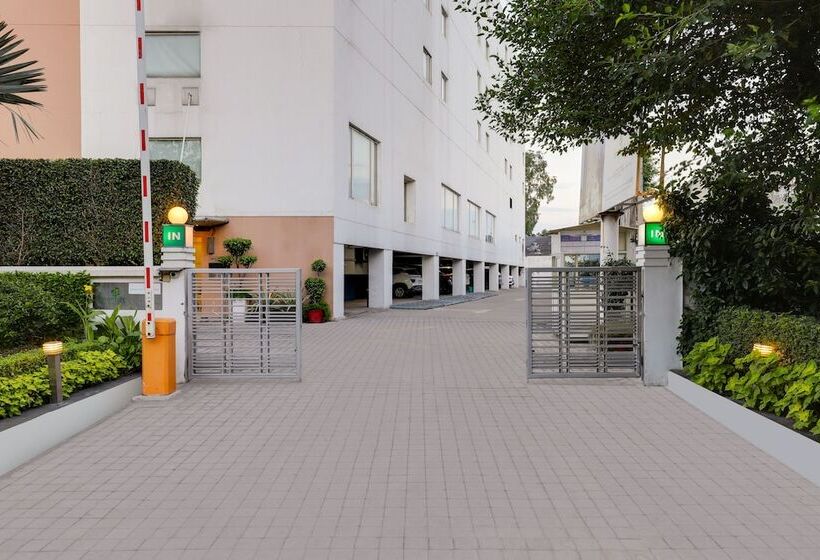 Lemon Tree Hotel Chandigarh