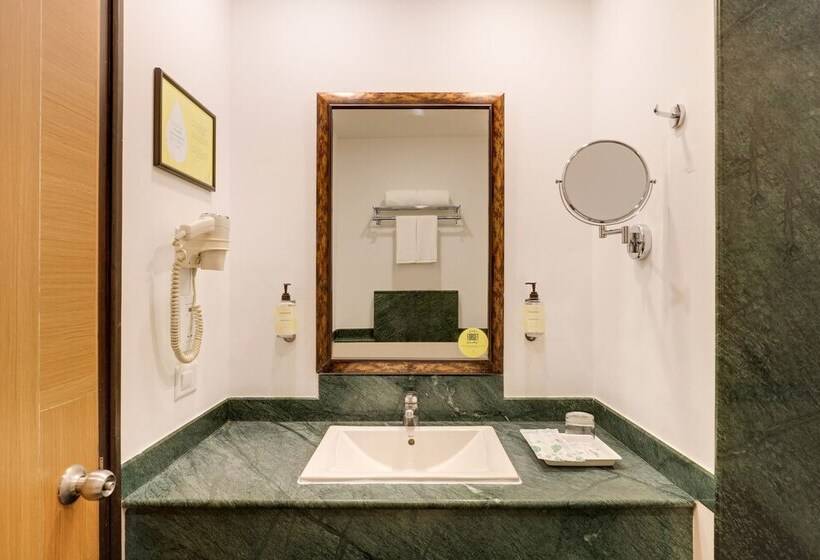 Lemon Tree Hotel Chandigarh