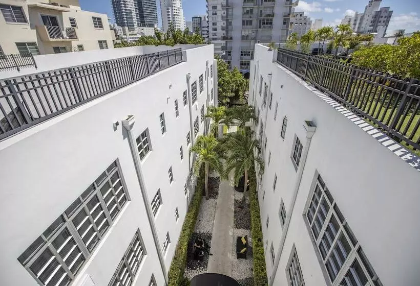 Szálloda Lincoln Arms Suites