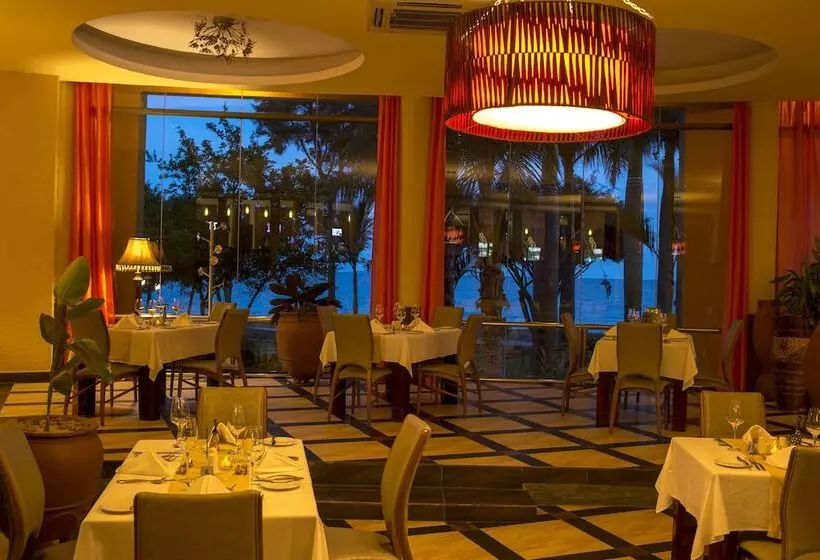 Protea Hotel By Marriott Entebbe