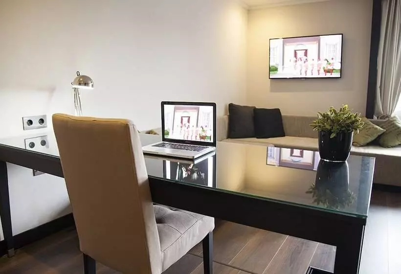 Quentin Boutique Hotel