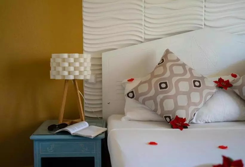 هتل Résidence Tropicana Suites