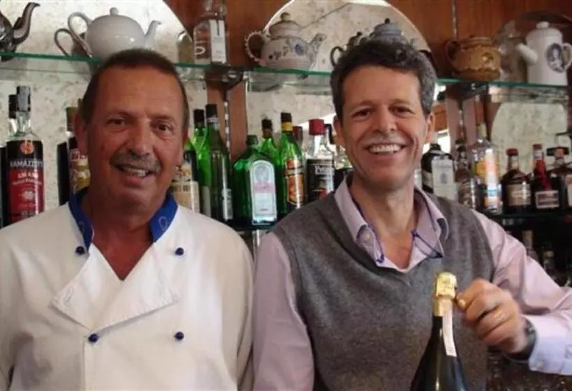 Отель Albergo Rusall