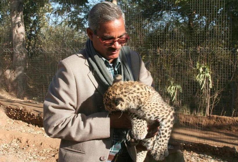 Отель Sanctuary Resort