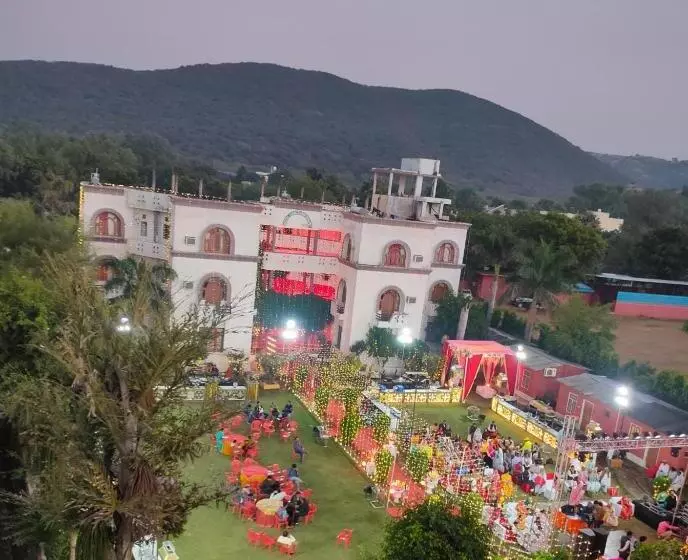 Отель Sanctuary Resort