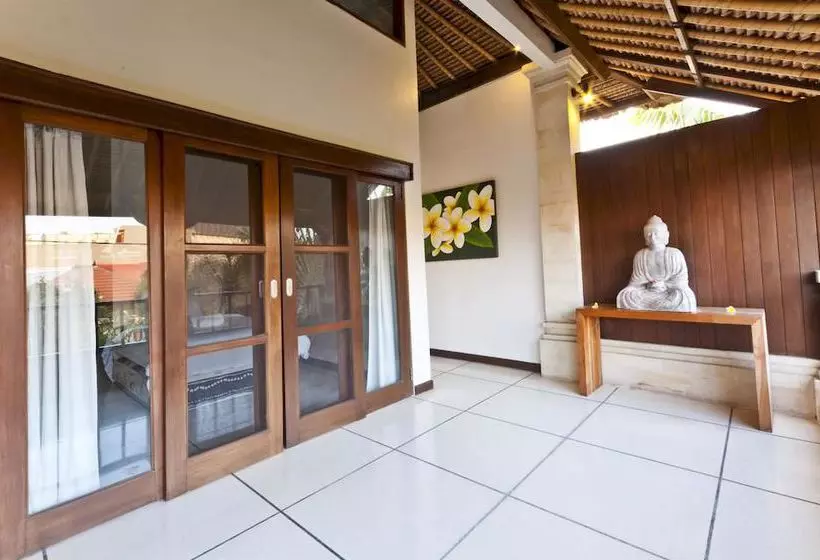 Villa Nala