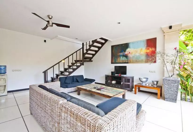 Villa Nala