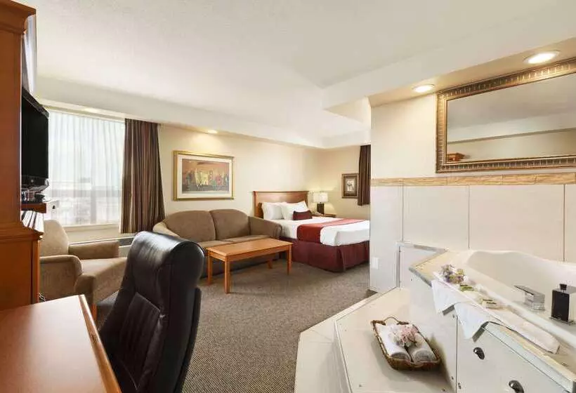 Отель Travelodge By Wyndham Spruce Grove