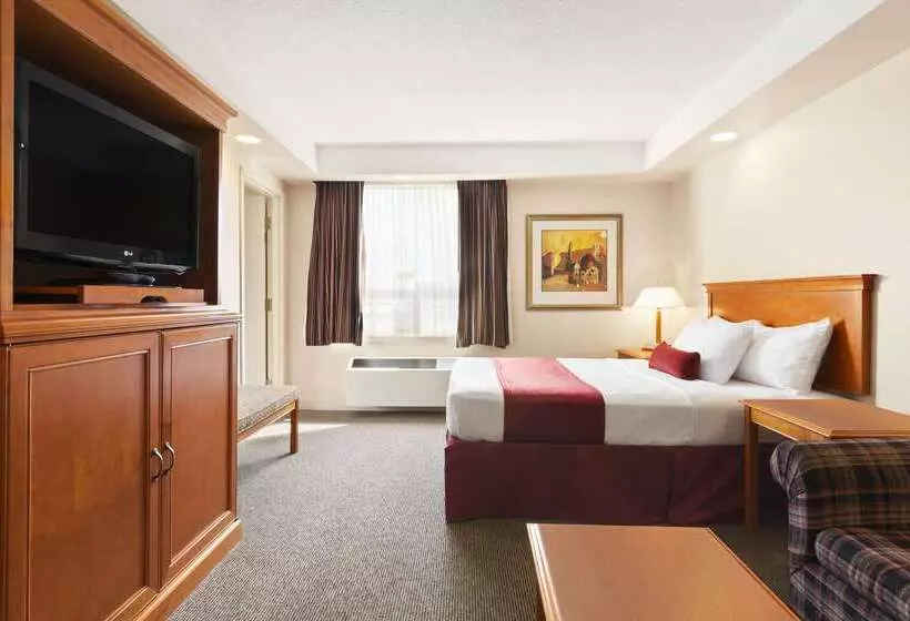 Отель Travelodge By Wyndham Spruce Grove