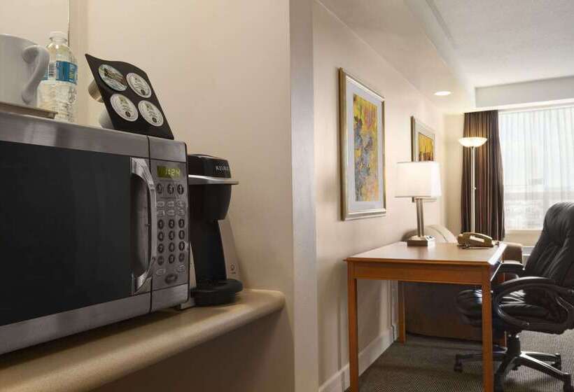 酒店 Travelodge By Wyndham Spruce Grove