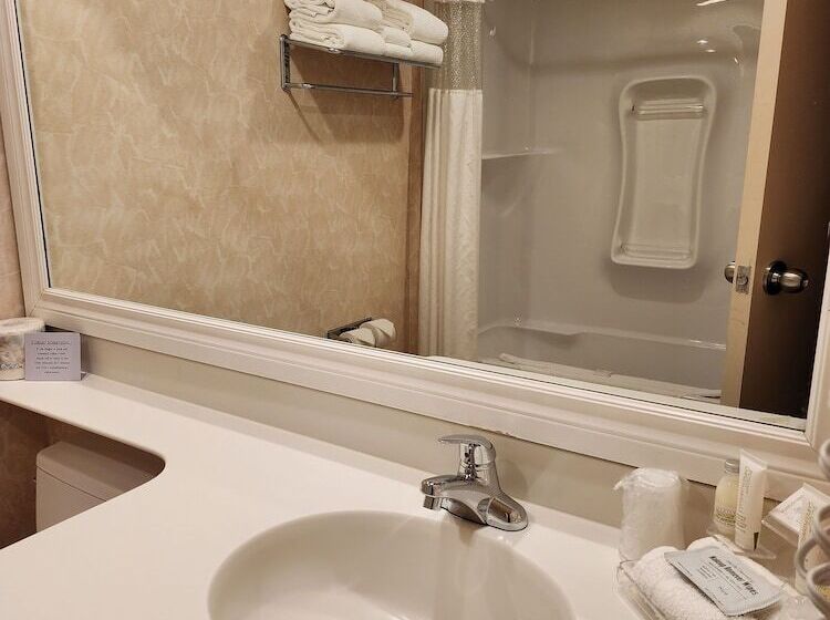 酒店 Travelodge By Wyndham Spruce Grove