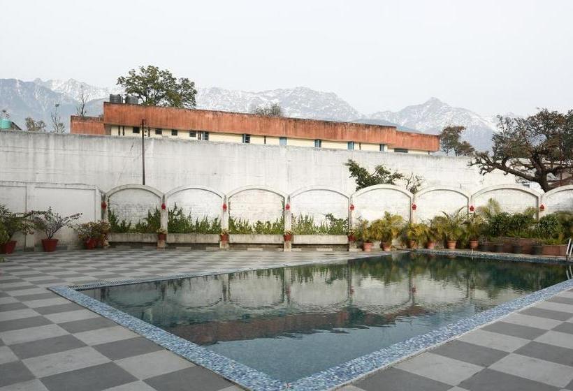 Hotelli Treebo Trend Gk Conifer