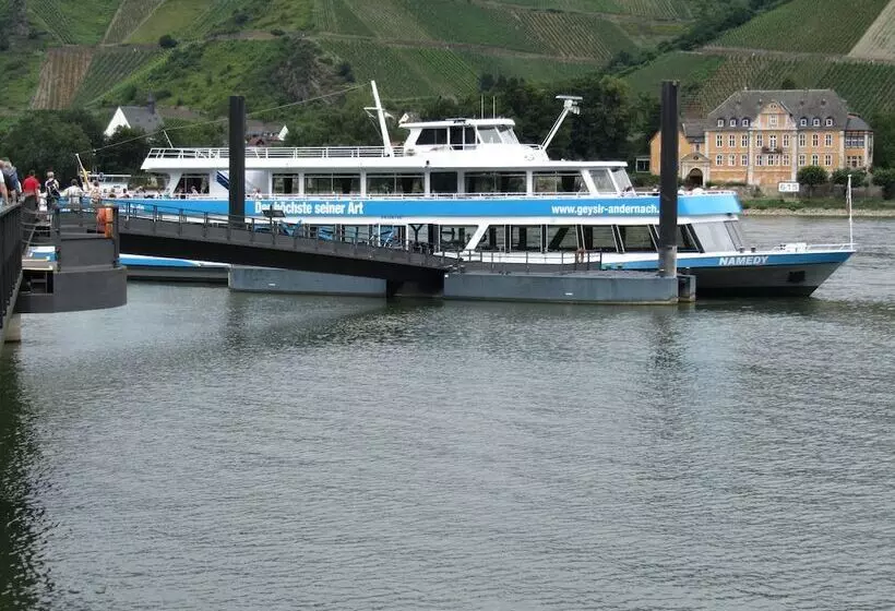 Land Gut Hotel Zur Burg Nürburg